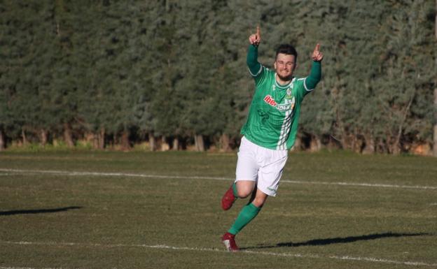 Alex Romero celebra su segundo gol
