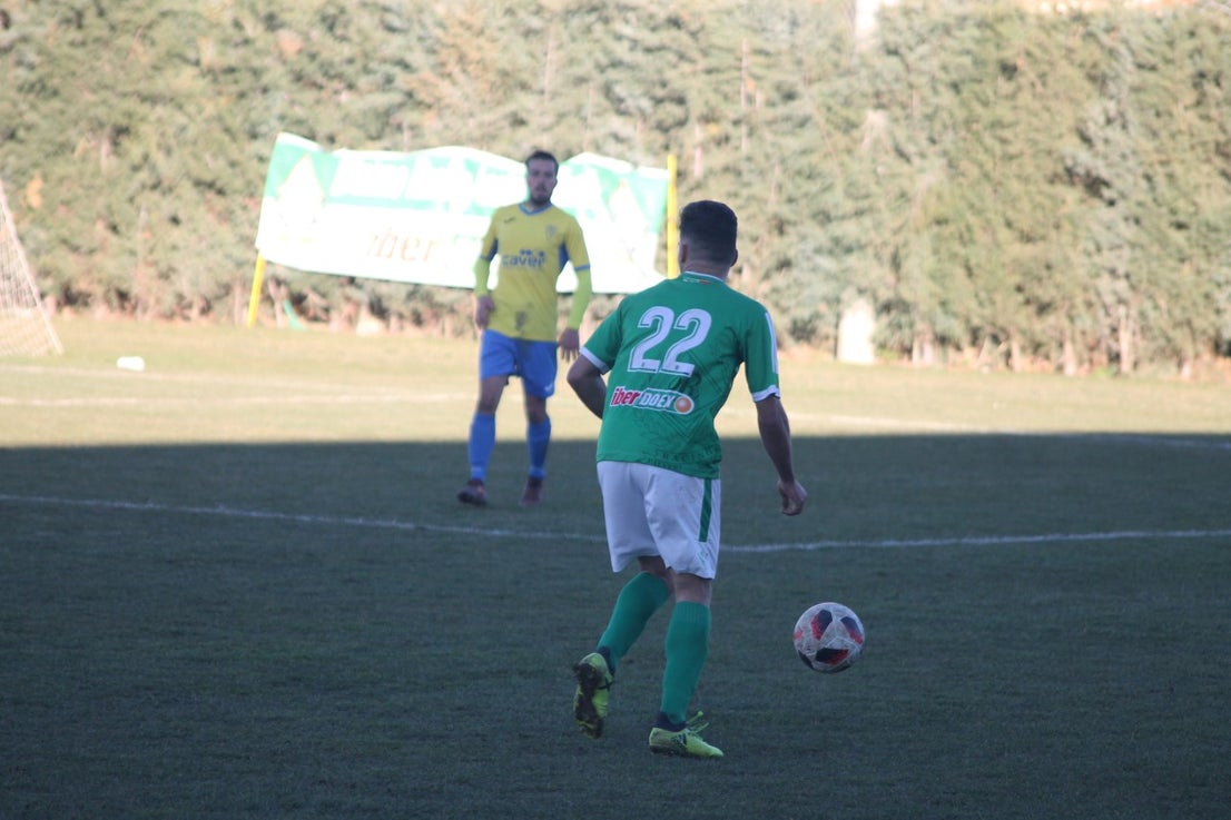 Imágenes del encuentro de la vigesimotercera jornada de liga de Tercera División, disputado en el Municipal de San Roque y que terminó 6-2 (03-02-2019)