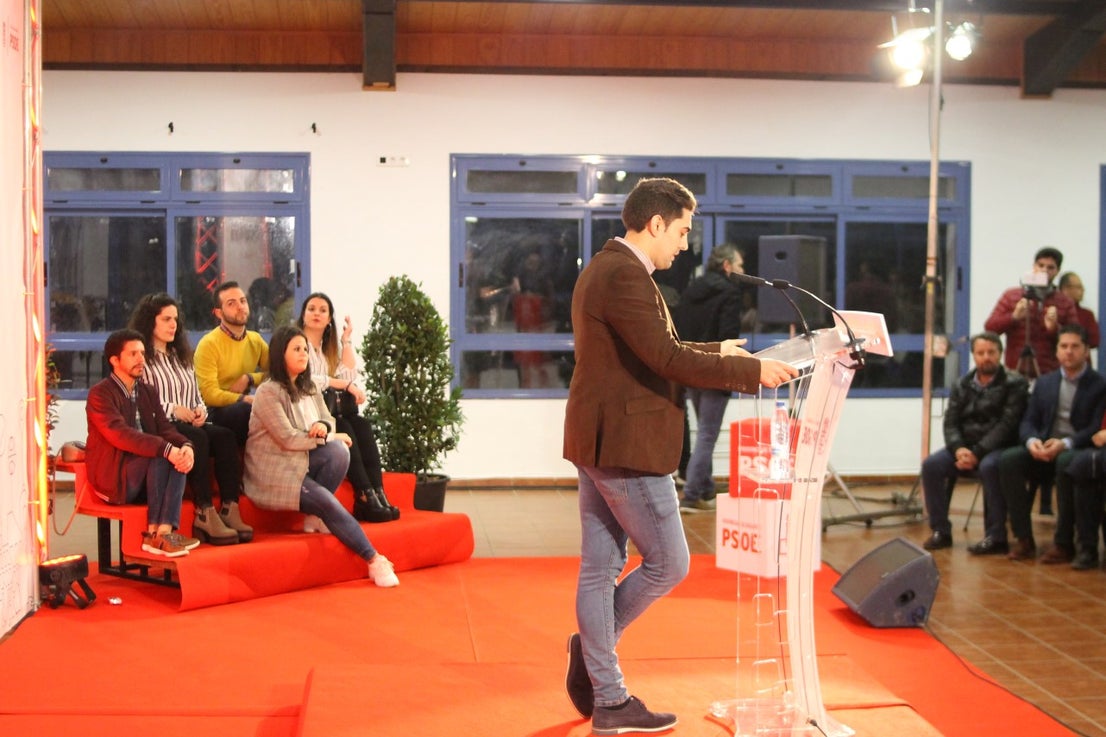 Imágenes de la presentación de la candidatura de Manolo Borrego a la alcaldía del ayuntamiento de Valverde, con la visita del presidente de la Junta, Guillermo Fernández Vara (08-02-2019)