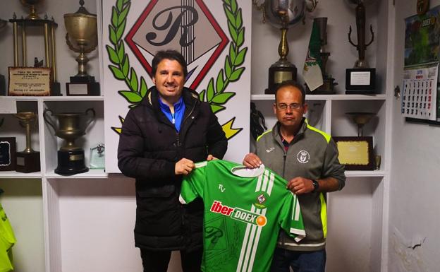 El Racing Valverdeño presenta a su nuevo entrenador, José María Cidoncha