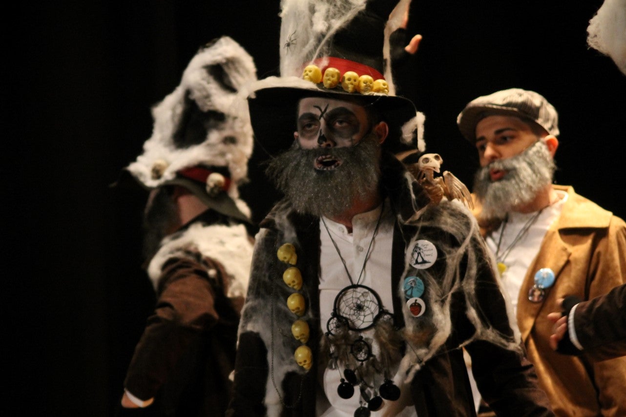 Actuación de Los Camuñas en el Concurso de Murgas del Carnaval de Valverde de Leganés 2019 (01-03-2019)