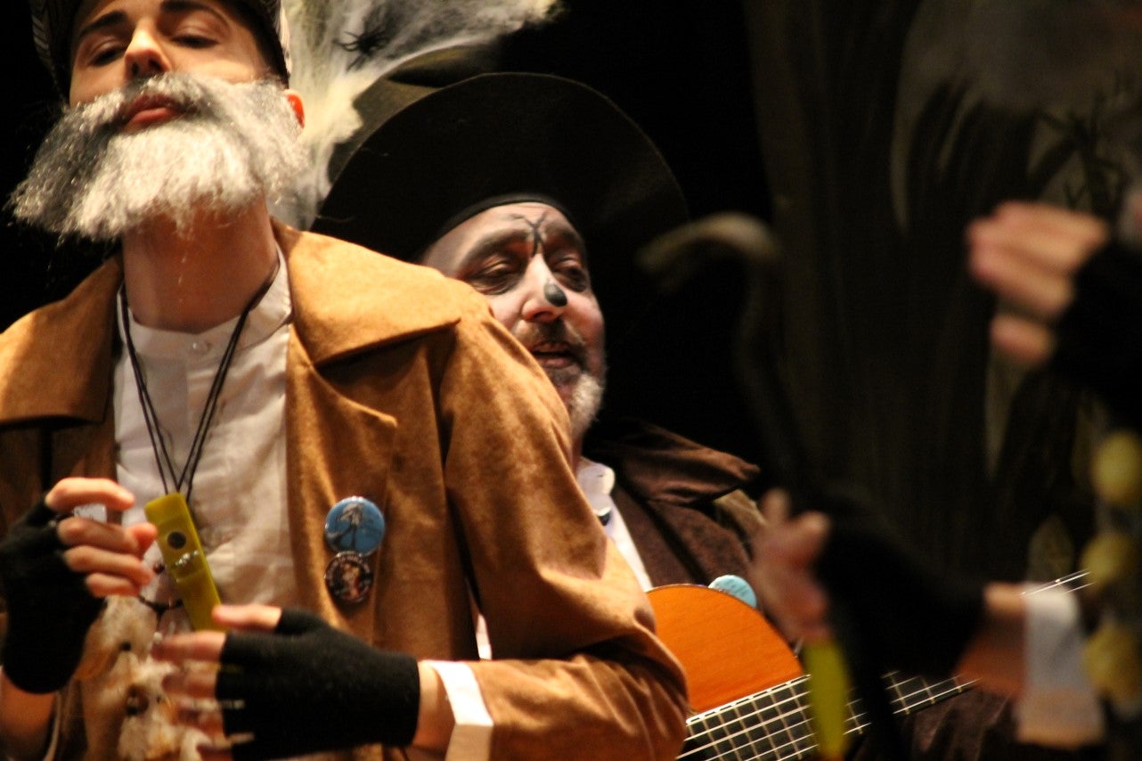 Actuación de Los Camuñas en el Concurso de Murgas del Carnaval de Valverde de Leganés 2019 (01-03-2019)