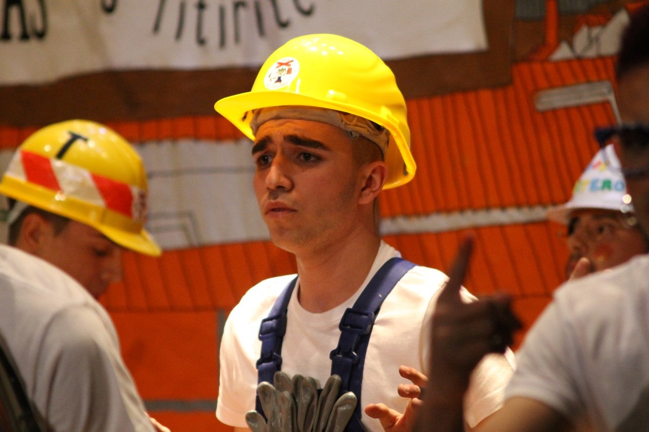 Actuación de Los Titiriteros en el Concurso de Murgas del Carnaval de Valverde de Leganés 2019 (01-03-2019)