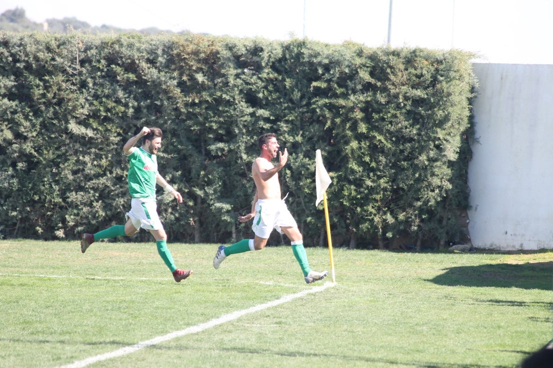 Imágenes del encuentro correspondiente a la vigesimoséptima jornada de liga de Tercera División disputado en el Municipal de San Roque, que acabó 3-2 (03-03-2019)