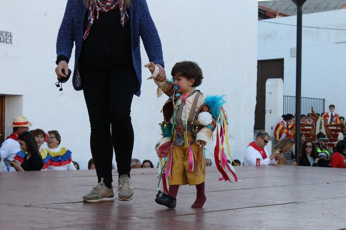 Imágenes de los participantes del Carnaval de Valverde de Leganés (02-03-2019)