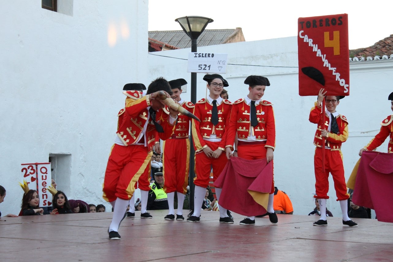 Imágenes de los participantes del Carnaval de Valverde de Leganés (02-03-2019)
