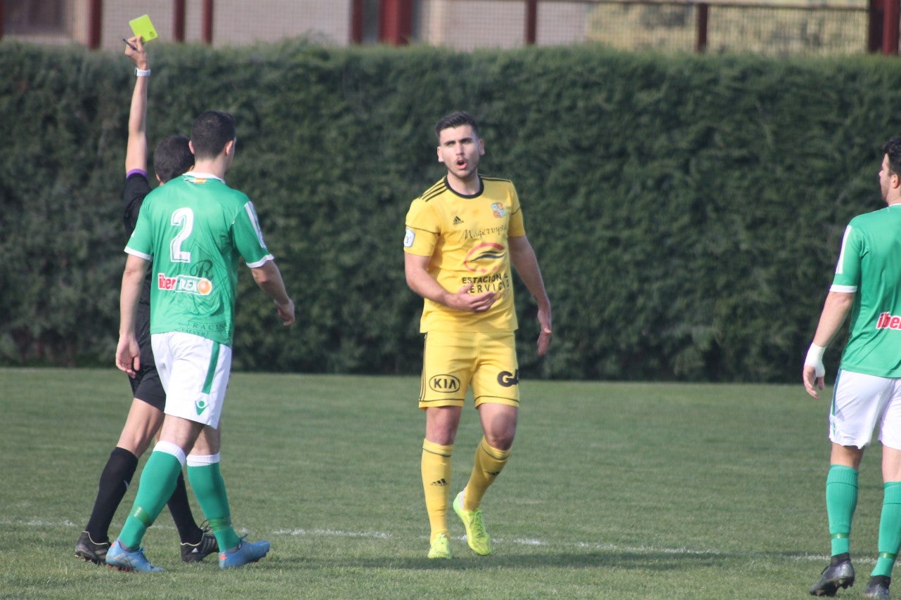 Imágenes del encuentro de la vigesimonovena jornada de liga de Tercera División disputado en el Municipal de San Roque y que finalizó con empate a cero (17-03-2019I