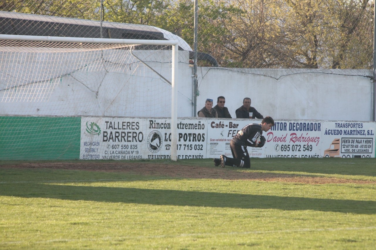 Imágenes del encuentro de la vigesimonovena jornada de liga de Tercera División disputado en el Municipal de San Roque y que finalizó con empate a cero (17-03-2019I