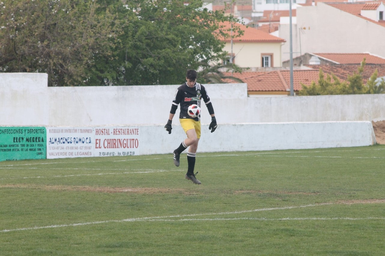 Imágenes del encuentro de la trigésimo primera jornada de Tercera División disputado en el Municipal de San roque y que acabó con 1-2 (31-03-2019)