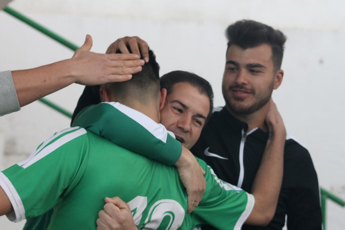 Imágenes del encuentro de la trigésimo primera jornada de Tercera División disputado en el Municipal de San roque y que acabó con 1-2 (31-03-2019)
