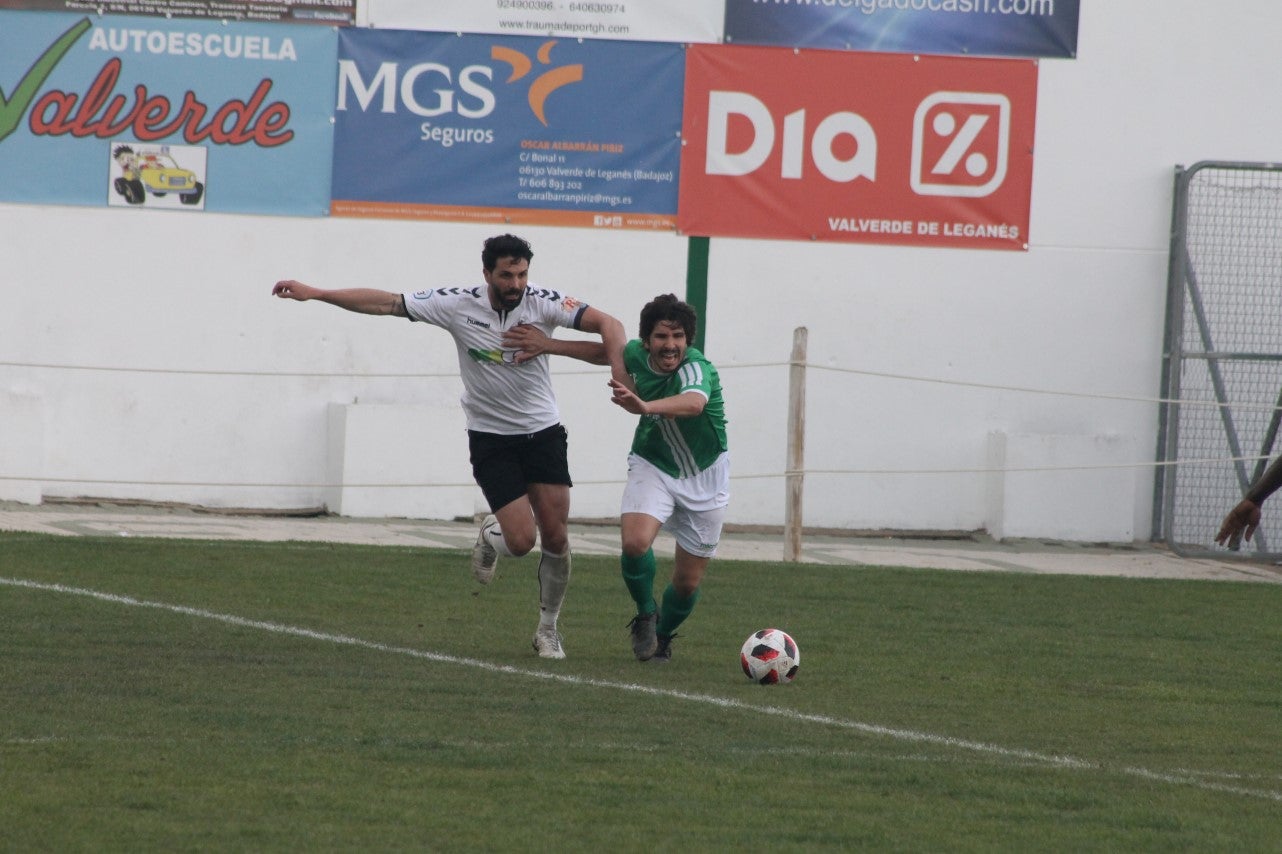 Imágenes del encuentro de la trigésimo primera jornada de Tercera División disputado en el Municipal de San roque y que acabó con 1-2 (31-03-2019)