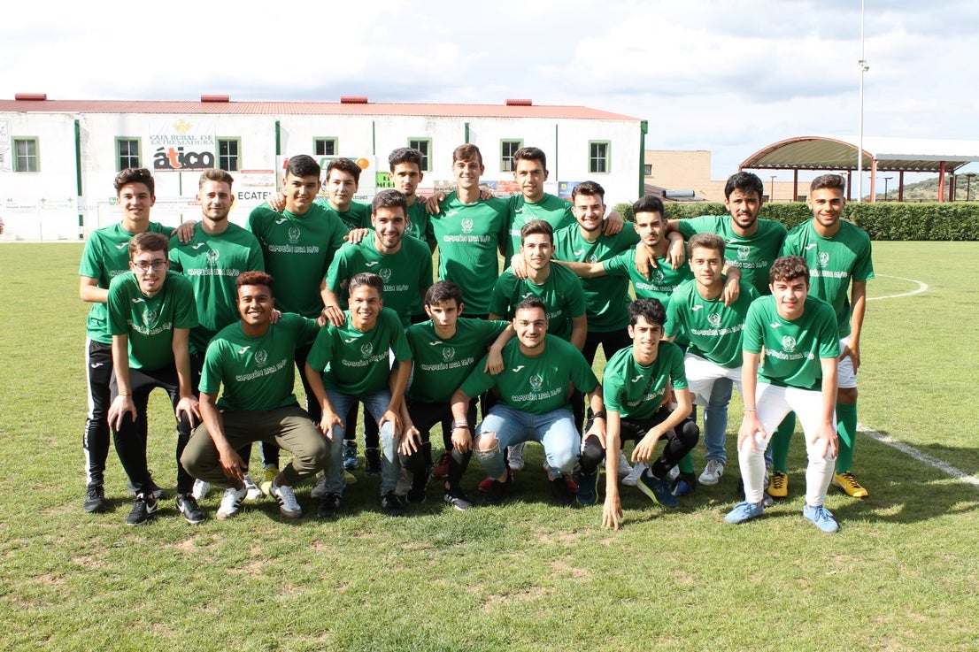 Imágenes del encuentro de la 33ª jornada de liga de la Tercera División disputado en el Municipal de San Roque y que finalizó con 2-1 (14-04-2019)