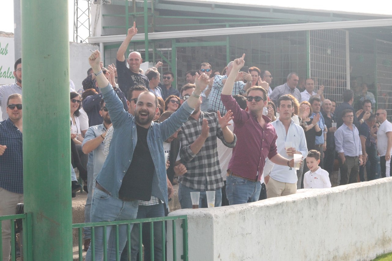 Imágenes del encuentro de la 33ª jornada de liga de la Tercera División disputado en el Municipal de San Roque y que finalizó con 2-1 (14-04-2019)