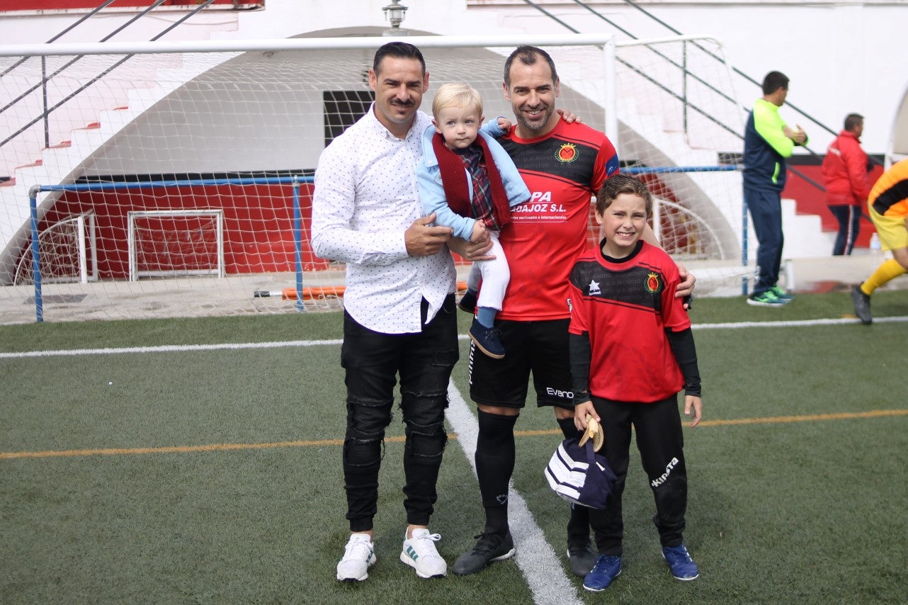 Algunas imágenes del encuentro de la 34ª jornada de Tercera División disputado en Montijo, y que finalizó con empate a uno (18-04-2019)