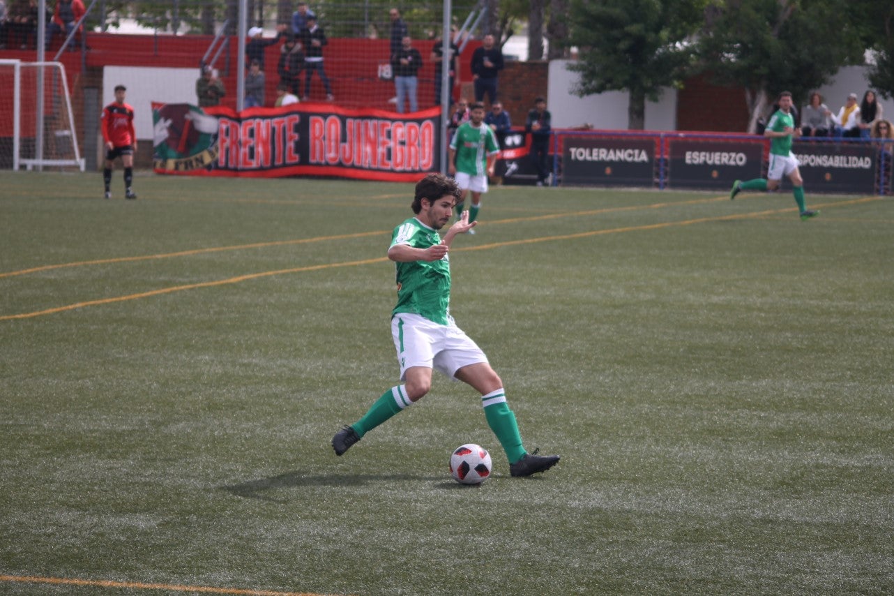 Algunas imágenes del encuentro de la 34ª jornada de Tercera División disputado en Montijo, y que finalizó con empate a uno (18-04-2019)
