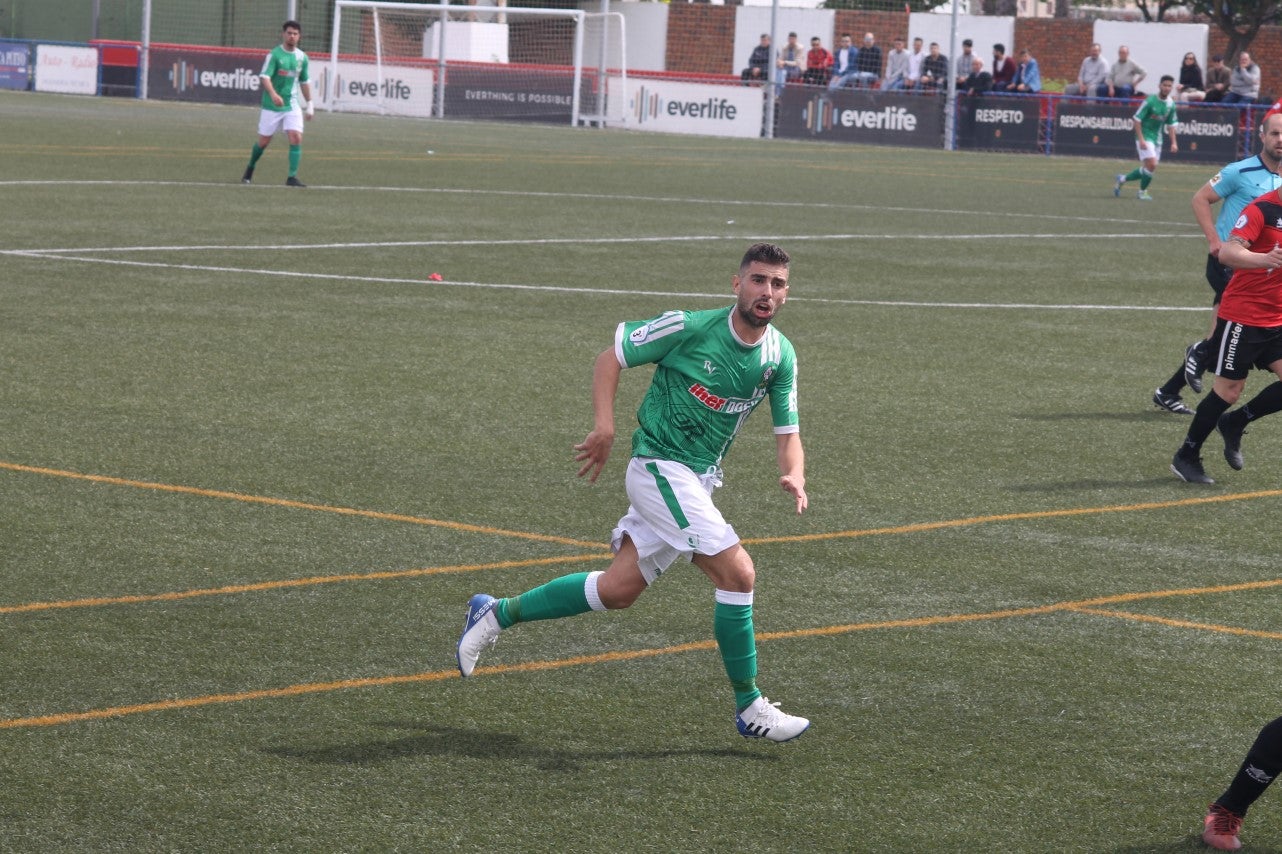 Algunas imágenes del encuentro de la 34ª jornada de Tercera División disputado en Montijo, y que finalizó con empate a uno (18-04-2019)
