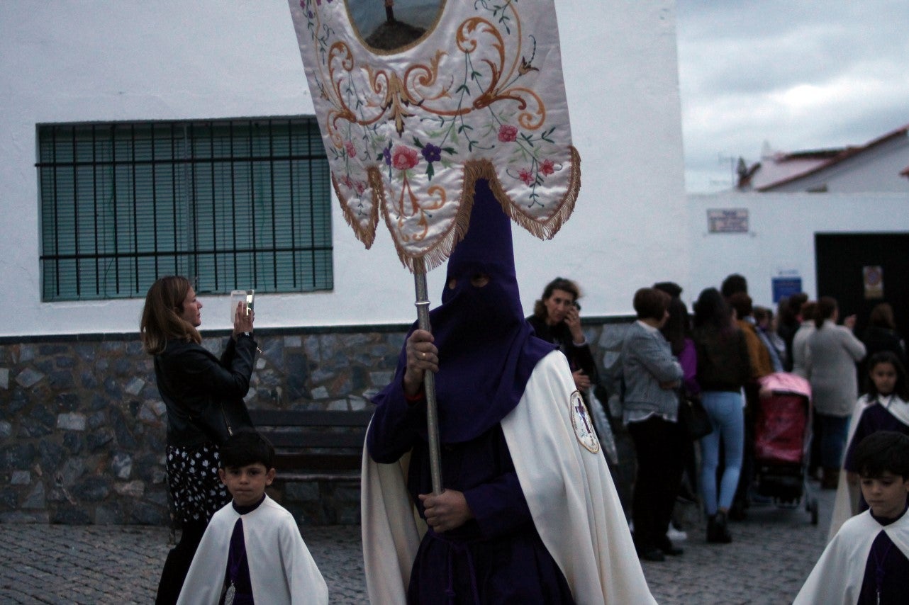 Imágenes de la procesión de Nuestro Señor Jesús Nazareno y la Virgen de los Dolores (17-04-2019)