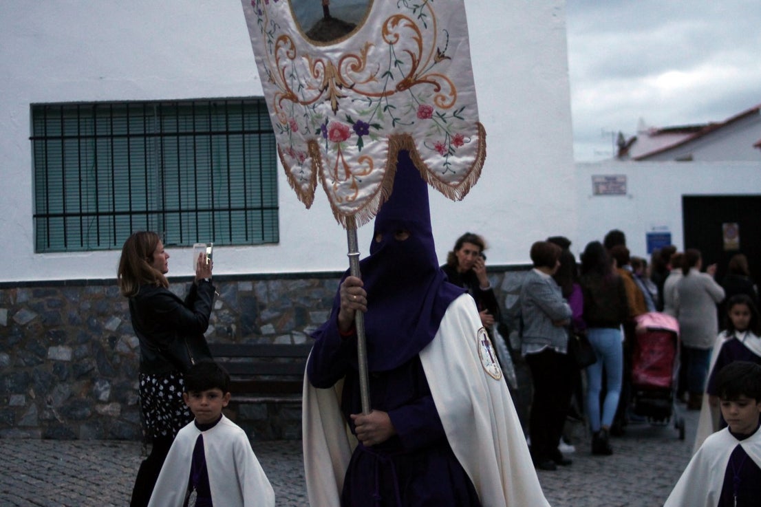 Imágenes de la procesión de Nuestro Señor Jesús Nazareno y la Virgen de los Dolores (17-04-2019)