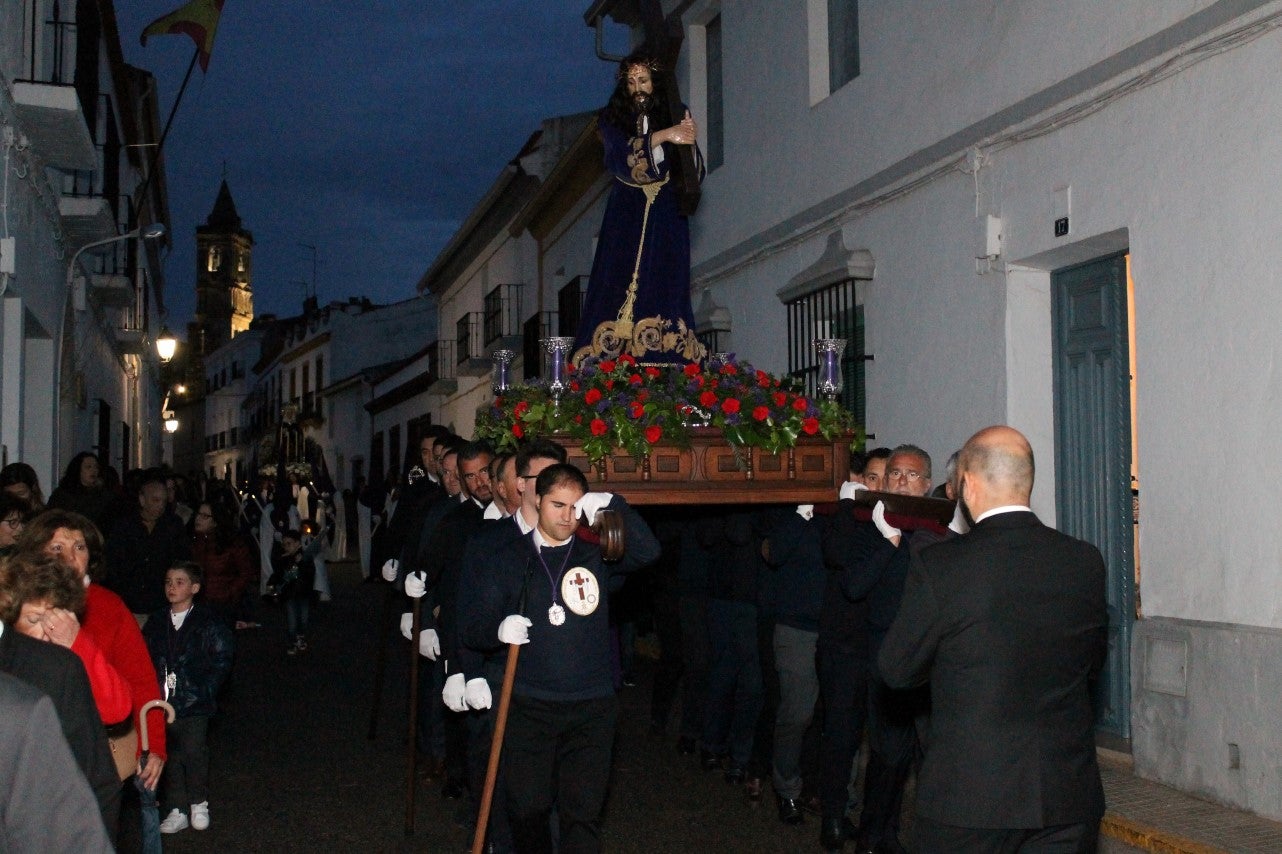 Imágenes de la procesión de Nuestro Señor Jesús Nazareno y la Virgen de los Dolores (17-04-2019)