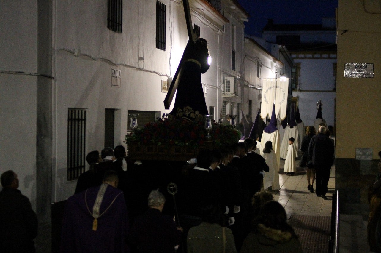 Imágenes de la procesión de Nuestro Señor Jesús Nazareno y la Virgen de los Dolores (17-04-2019)