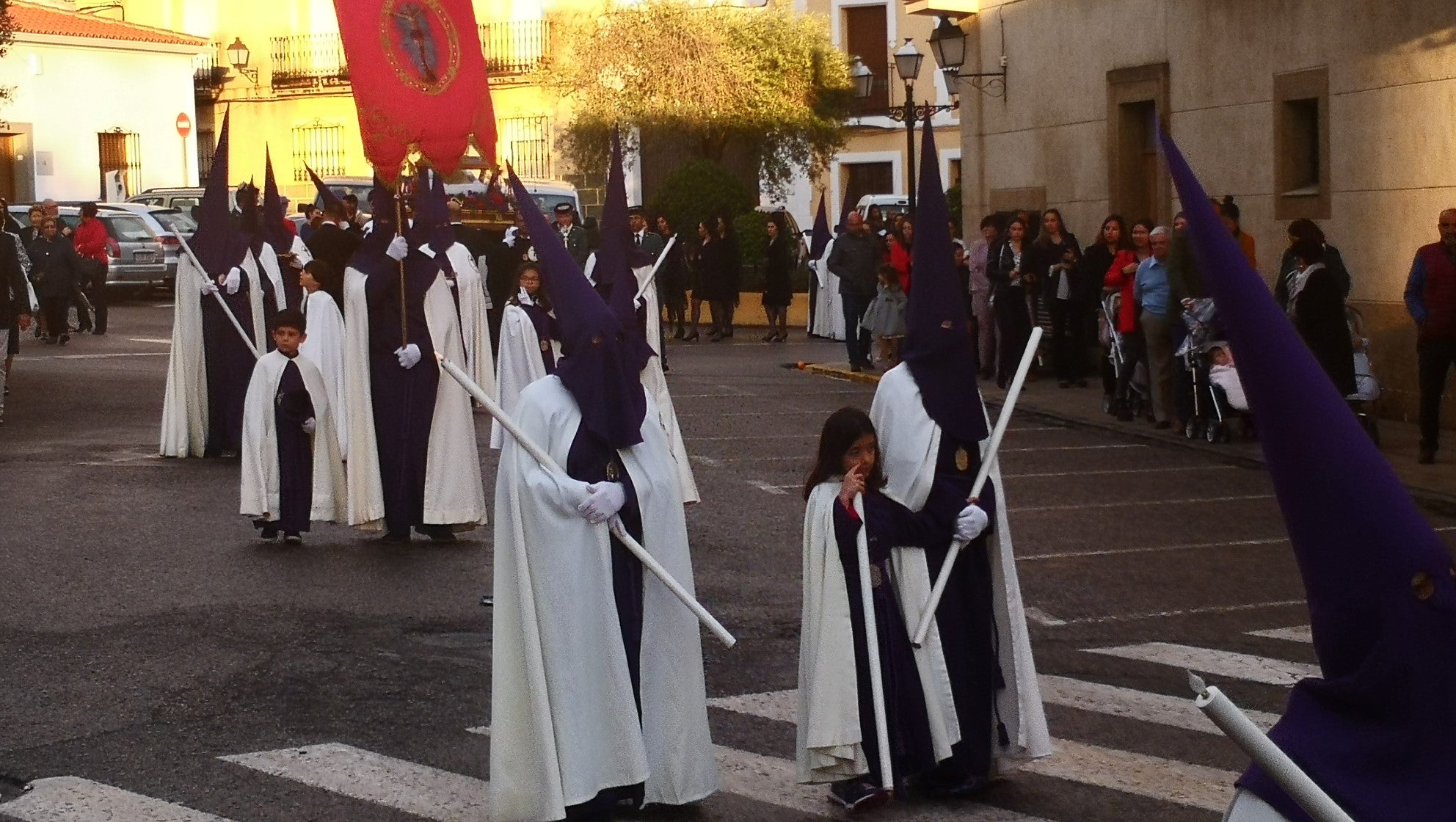 Algunas imágenes de la Procesión del Santo Entierro celebrada el Viernes Santo (19-04-2019)