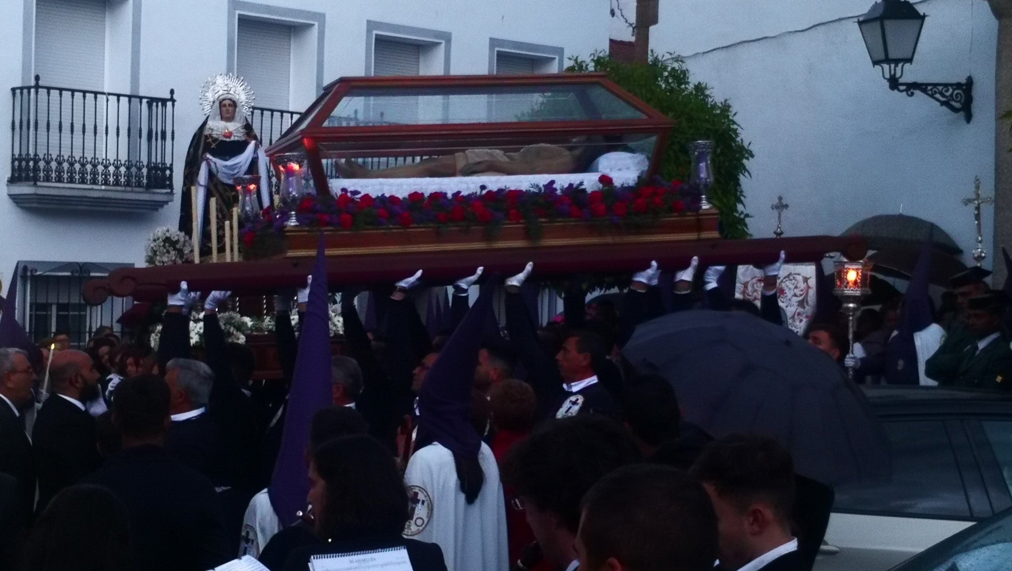Algunas imágenes de la Procesión del Santo Entierro celebrada el Viernes Santo (19-04-2019)
