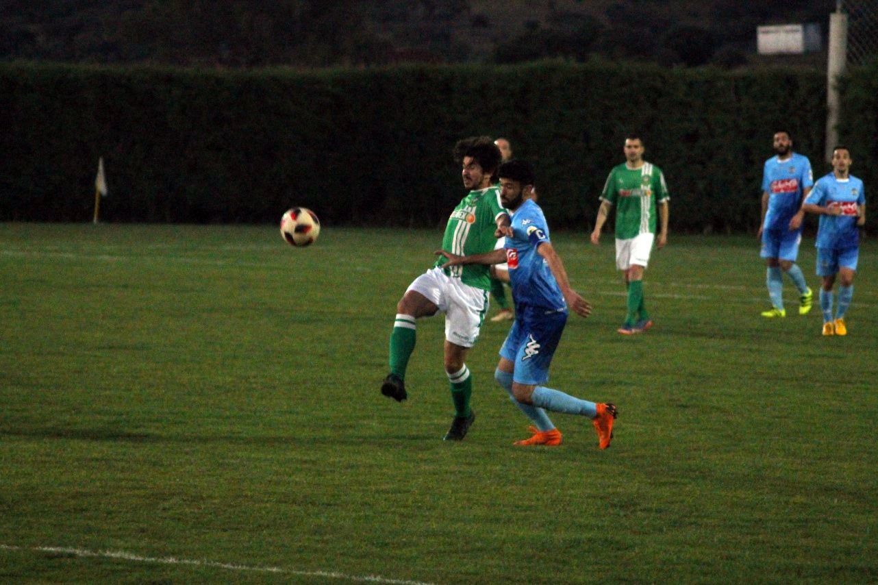 Imágenes del encuentro de la 35ª jornada de liga en Tercera División disputado en el Municipal de San Roque y que finalizó 2-1
