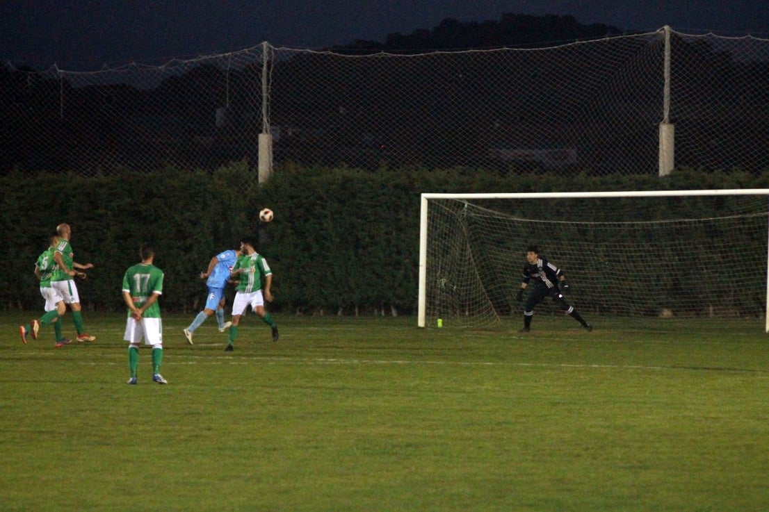Imágenes del encuentro de la 35ª jornada de liga en Tercera División disputado en el Municipal de San Roque y que finalizó 2-1