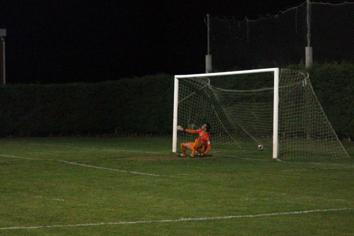 Imágenes del encuentro de la 35ª jornada de liga en Tercera División disputado en el Municipal de San Roque y que finalizó 2-1