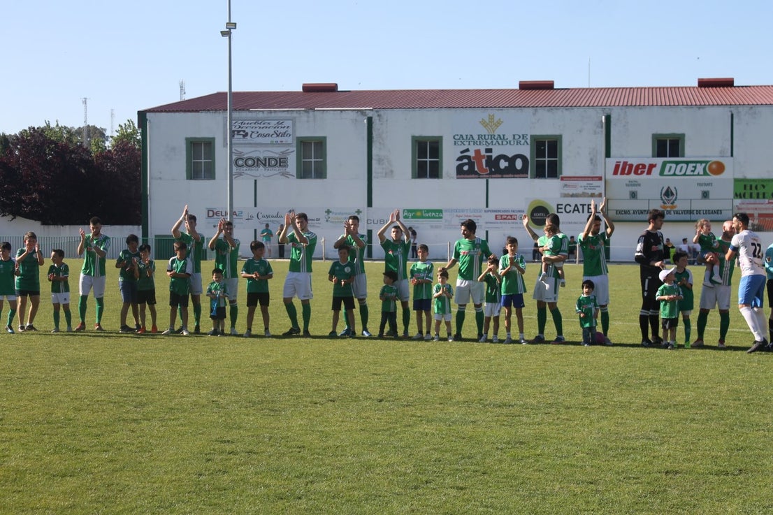 Imágenes del encuentro de la 37ª jornada de liga de Tercera División disputado en el Municipal de San Roque y que terminó 0-2 (12-05-2019)