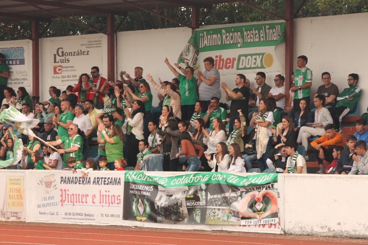 Algunas imágenes del último encuentro de liga de Tercera División disputado en la Ciudad Deportiva de Olivenza y que acabó 3-1 (19-05-2019)