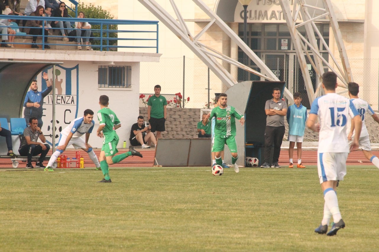 Algunas imágenes del último encuentro de liga de Tercera División disputado en la Ciudad Deportiva de Olivenza y que acabó 3-1 (19-05-2019)