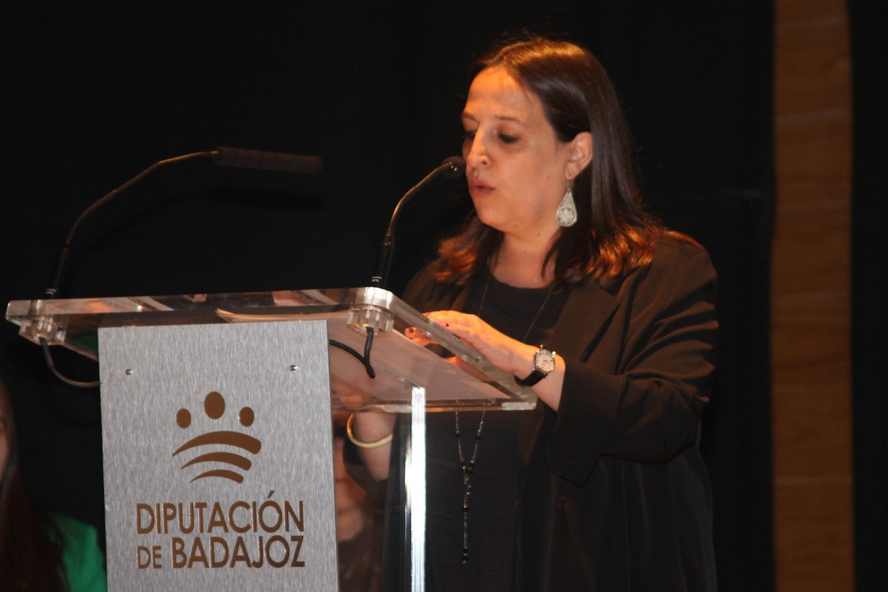 Algunas imágenes de la graduación del IES 'Campos de San Roque' celebrada en la Casa de la Cultura (07-06-2019)