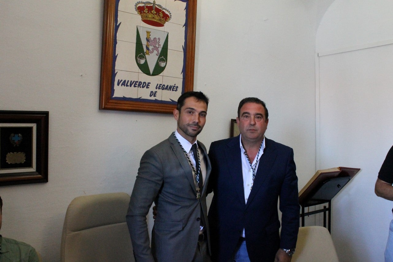 Imágenes del acto de investidura de Manuel Borrego como nuevo alcalde del Ayuntamiento de Valverde de Leganés (15-06-2019)