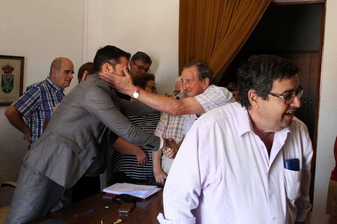 Imágenes del acto de investidura de Manuel Borrego como nuevo alcalde del Ayuntamiento de Valverde de Leganés (15-06-2019)