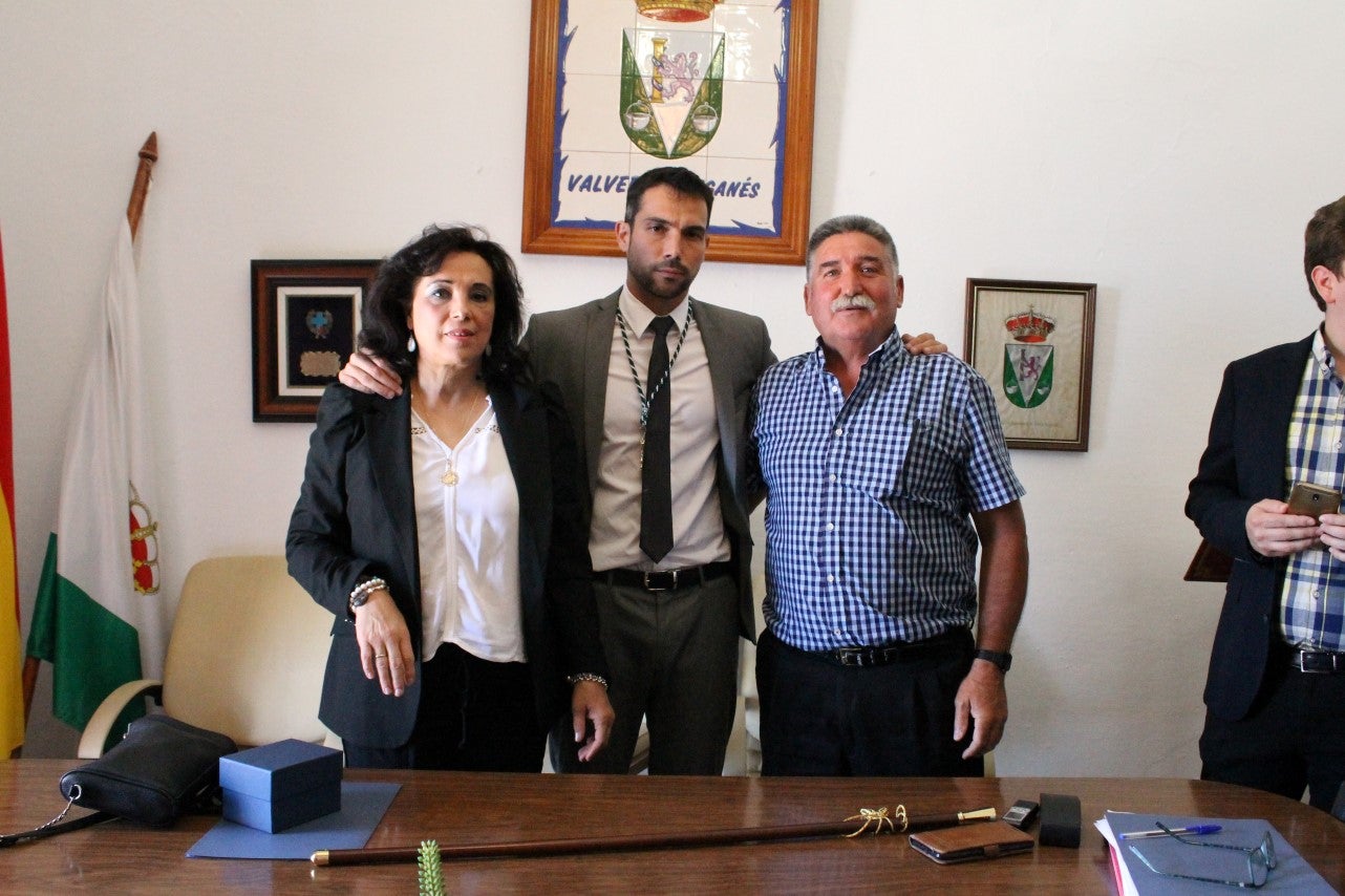 Imágenes del acto de investidura de Manuel Borrego como nuevo alcalde del Ayuntamiento de Valverde de Leganés (15-06-2019)