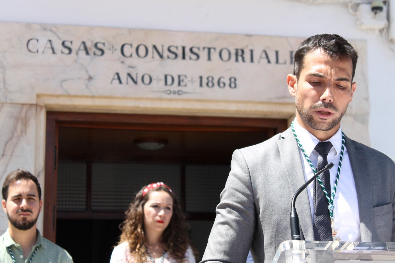 Imágenes del acto de investidura de Manuel Borrego como nuevo alcalde del Ayuntamiento de Valverde de Leganés (15-06-2019)