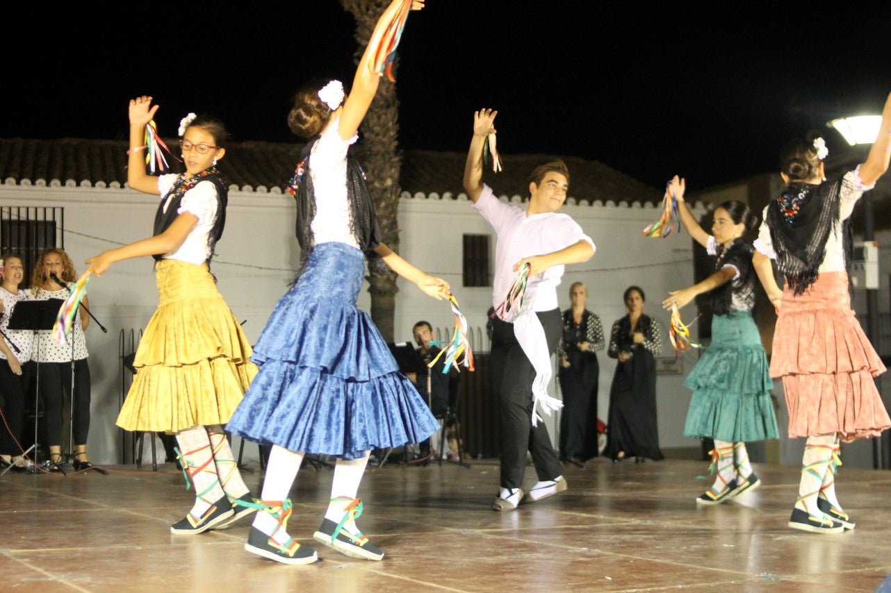 Algunas imágenes del Festival Folklórico Infantil con la participación de los Coros y Danzas de Valverde y de Torrox (06-08-2019)