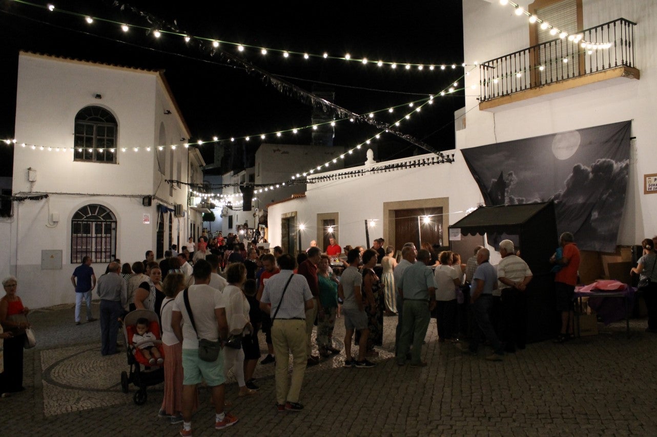 Algunas imágenes de la fiesta de 'Los Bartolos' celebrada en la plaza de la Constitución y sus alrededores (10-08-2019)