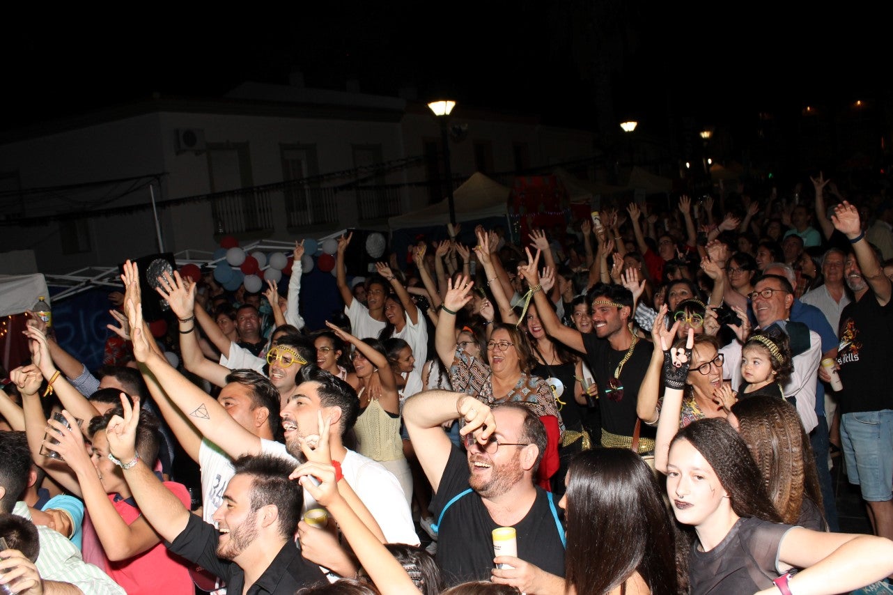 Algunas imágenes de la fiesta de 'Los Bartolos' celebrada en la plaza de la Constitución y sus alrededores (10-08-2019)