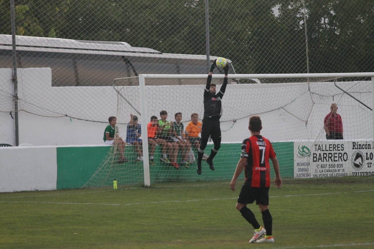 Algunas imágenes del encuentro de cuartos de la Copa Federación entre el Racing Valverdeño y el Llerenense que finalizó con 3-0 (11-08-2019)