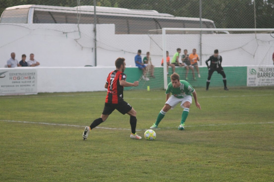 Algunas imágenes del encuentro de cuartos de la Copa Federación entre el Racing Valverdeño y el Llerenense que finalizó con 3-0 (11-08-2019)
