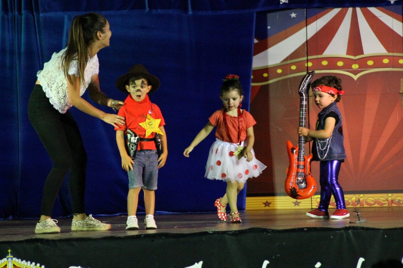 Imágenes del desfile infantil 2019 que tuvo lugar en la plaza de la Constitución (08-08-2019)