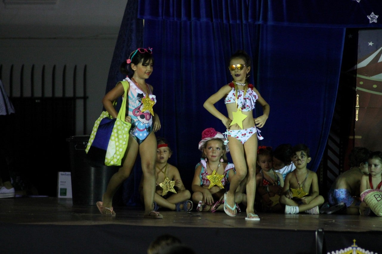 Imágenes del desfile infantil 2019 que tuvo lugar en la plaza de la Constitución (08-08-2019)