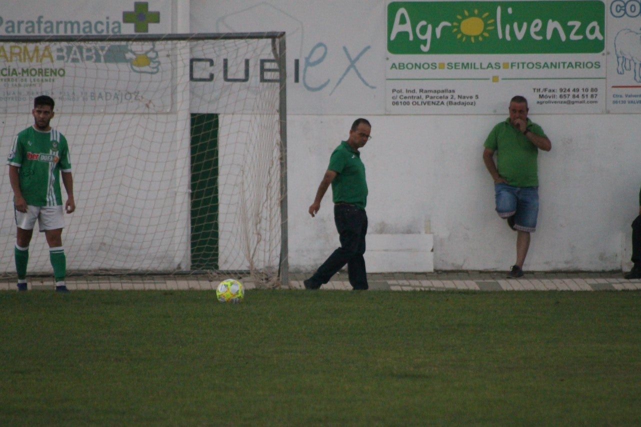 Imágenes del XLVII Trofeo de Piedra Aguda disputado entre el Racing Valverdeño y el Aceuchal, en el Municipal de San Roque y que acabó con victoria local por 4-2 (14-08-2019)