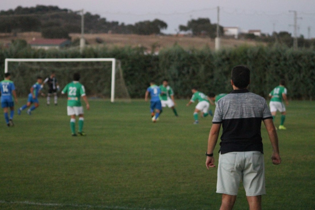 Imágenes del XLVII Trofeo de Piedra Aguda disputado entre el Racing Valverdeño y el Aceuchal, en el Municipal de San Roque y que acabó con victoria local por 4-2 (14-08-2019)