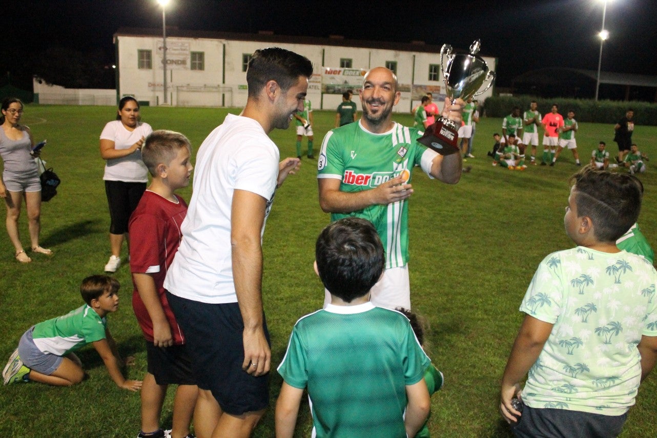 Imágenes del XLVII Trofeo de Piedra Aguda disputado entre el Racing Valverdeño y el Aceuchal, en el Municipal de San Roque y que acabó con victoria local por 4-2 (14-08-2019)