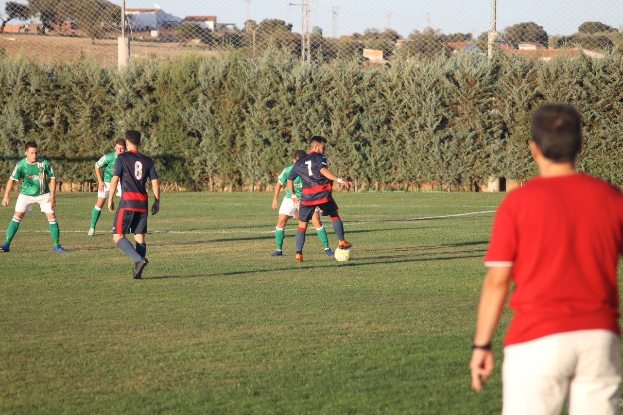 Imágenes de la semifinal de la Copa Federación que han jugado Racing Valverdeño y Arroyo en el Municipal de San Roque y que finalizó con 0-1 (18-08-2019)