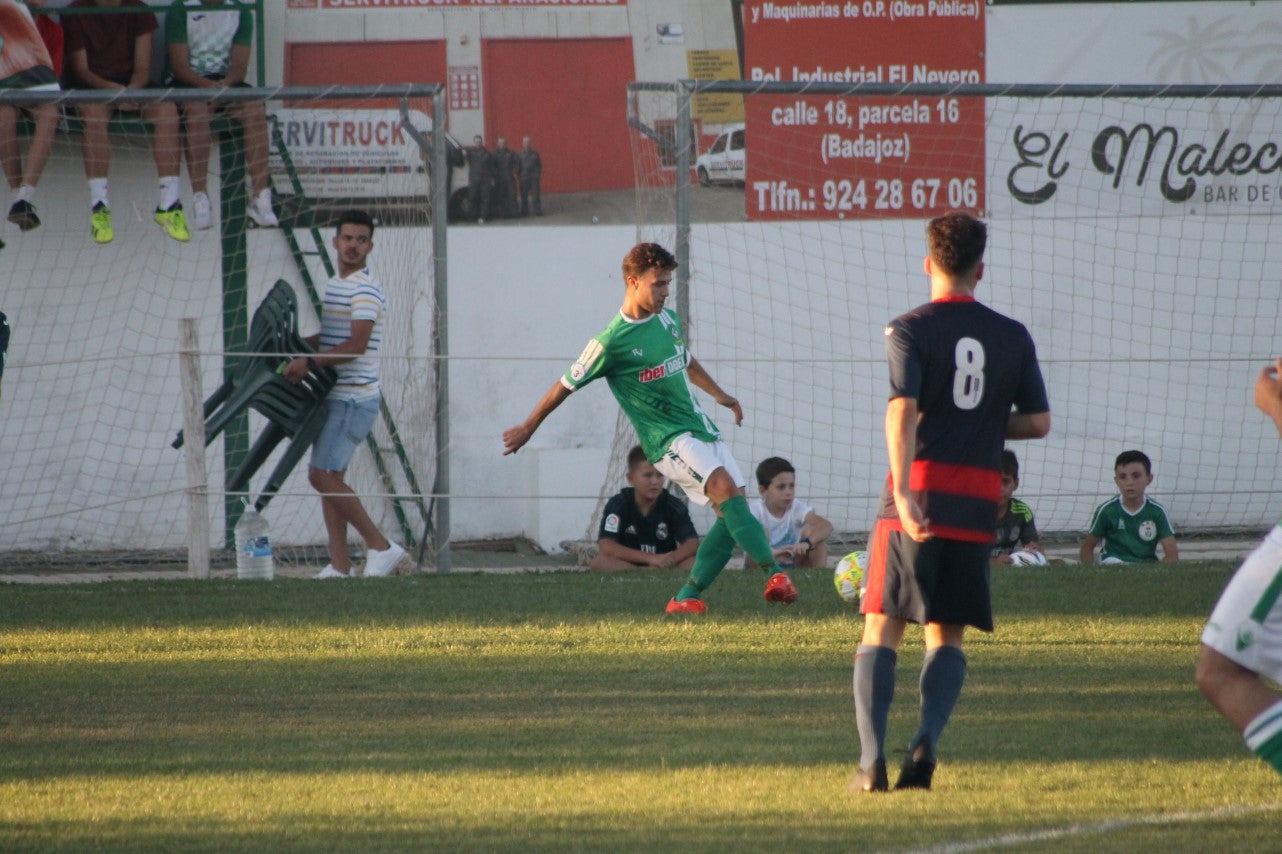Imágenes de la semifinal de la Copa Federación que han jugado Racing Valverdeño y Arroyo en el Municipal de San Roque y que finalizó con 0-1 (18-08-2019)