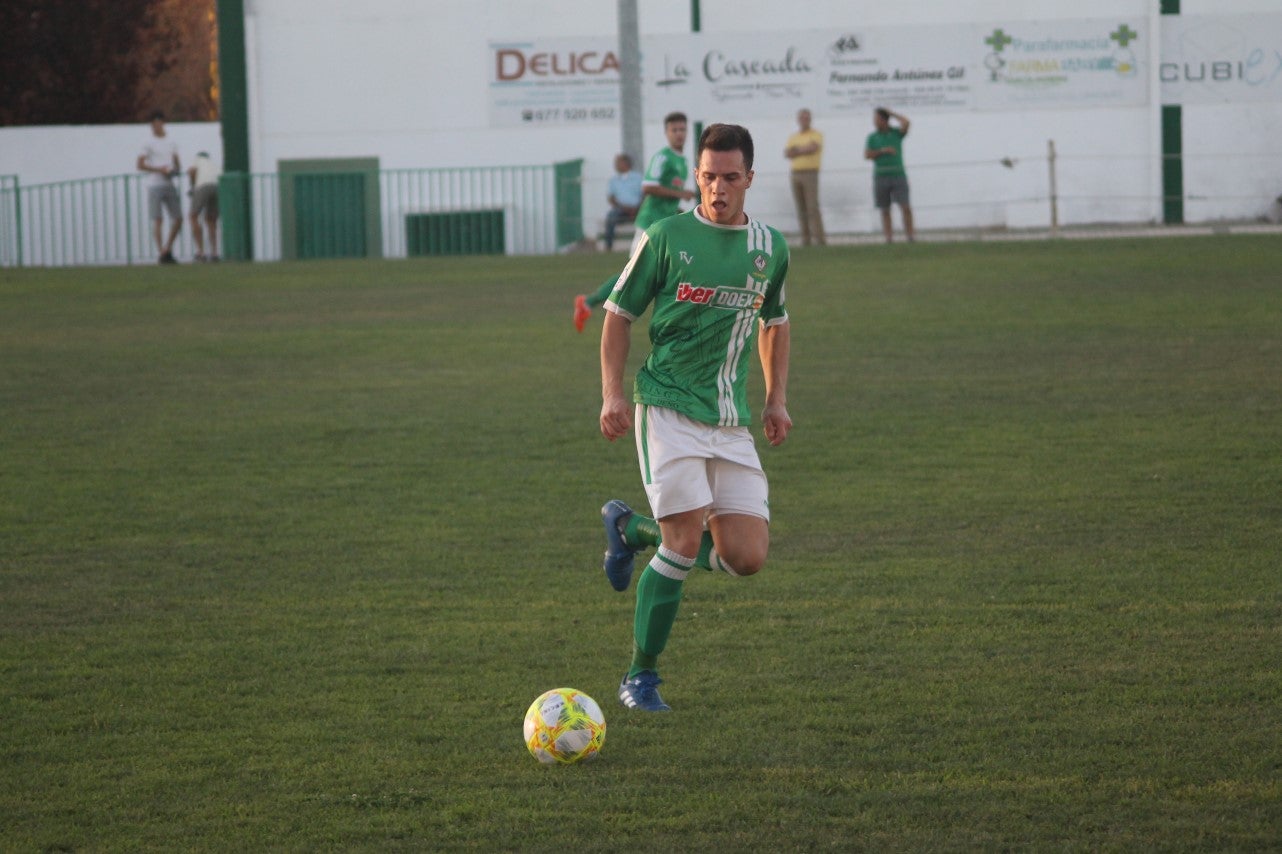 Imágenes de la semifinal de la Copa Federación que han jugado Racing Valverdeño y Arroyo en el Municipal de San Roque y que finalizó con 0-1 (18-08-2019)